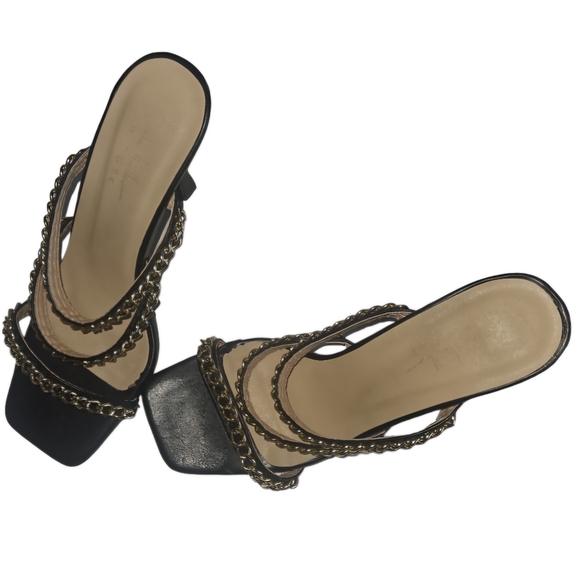 Nicole Miller Gold Chain Sandal - Picture 3 of 12